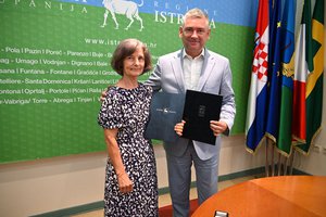 Firmato il contratto per l’acquisto dell’immobile destinato alla futura Banca alimentare della Regione Istriana: un progetto strategico per un’Istria solidale e sostenibile