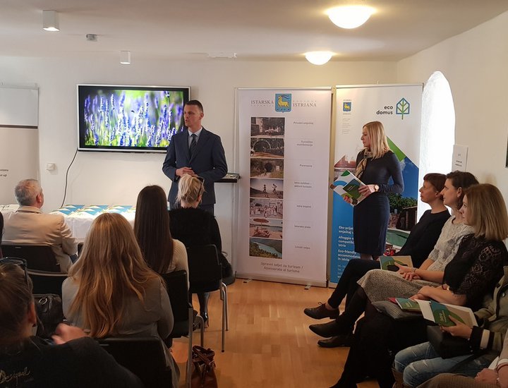 Presentata la brochure ''Istra ecoxperience - Sve eko iz Istre'' (Istra ecoxperience - Tutto bio dall'Istria)