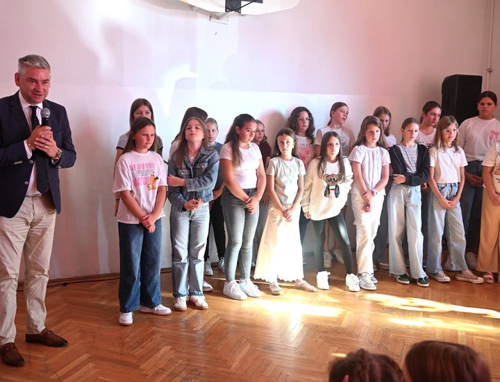 In occasione dell’inizio del nuovo anno scolastico, il presidente della Regione Istriana Boris Miletić ha visitato la Scuola elementare Vladimir Gortan a Gimino