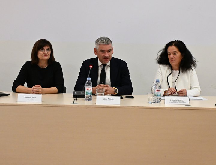 Župan Miletić održao radni sastanak s ravnateljima osnovnih i srednjih škola čiji je osnivač Istarska županija