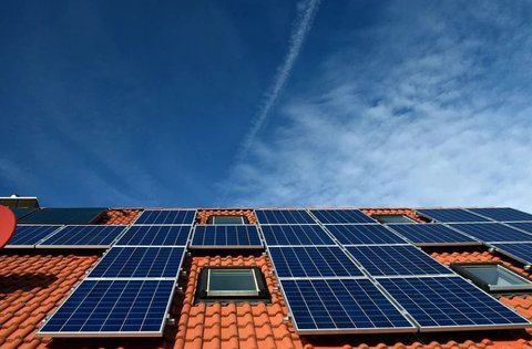 Grad Labin sufinancira izradu projektne dokumentacije za postavljanje sunčanih elektrana na krovove obiteljskih kuća
