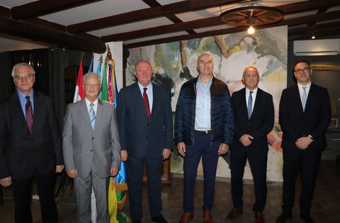 Sono state assegnate le onorificenze Medaglia della Guerra per la Patria e la Medaglia del ringraziamento per la Patria