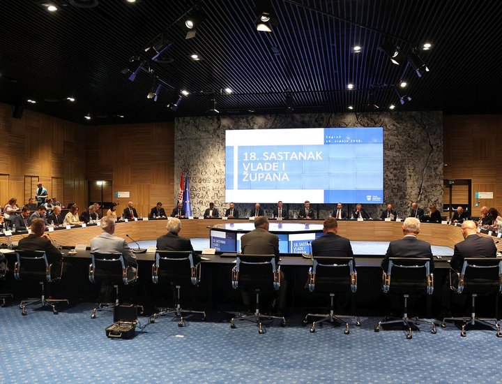 Il presidente della Regione Istriana Boris Miletić ha partecipato alla riunione del Governo della Repubblica di Croazia con i presidenti delle regioni, i rappresentanti dell'Associazione delle città e della Comunità croata dei comuni