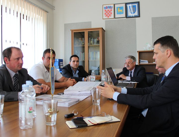 Il Presidente della Regione Flego e collaboratori in visita al Comune di S. Lorenzo