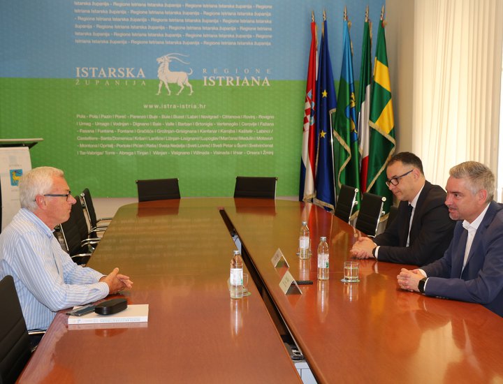 Župan Miletić primio novog akademika Roberta Matijašića