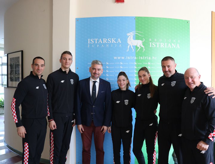 Si è tenuto un ricevimento per la delegazione dei giovani atleti di successo nel kickboxing, dopo il Campionato mondiale