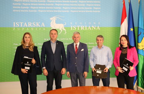 Uručeni ugovori o sufinanciranju 7 projekata županijskih ustanova od strane Ministarstva regionalnog razvoja i fondova EU