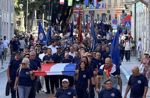 La Giornata della vittoria e del ringraziamento per la Patria e Giornata dei difensori croati nella Regione Istriana è stata celebrata con la 13a sfilata dei difensori croati