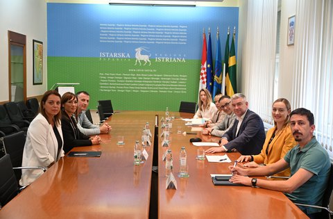 Il presidente Boris Miletić ha incontrato la sindaca del Comune di Santa Domenica, Irene Franković, per discutere dello sviluppo della Zona imprenditoriale di Santa Domenica