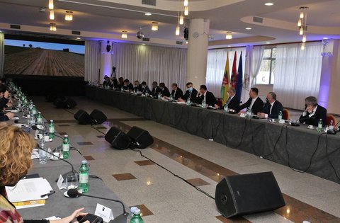 Župan Miletić na sastanku premijera s predstavnicima županija i gradova
