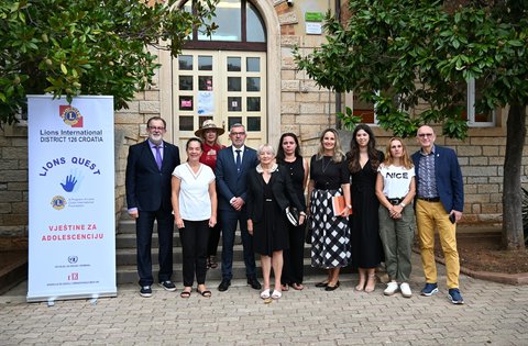 La Scuola elementare dr. Mate Demarin a Medolino ha ospitato un corso di formazione di due giorni dal titolo “Competenze per l’adolescenza” per per 70 partecipanti delle scuole elementari della Regione Istriana
