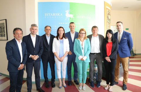 Ricevimento del Presidente Flego e in Sindaco Miletić con la delegazione della PA della Voivodina