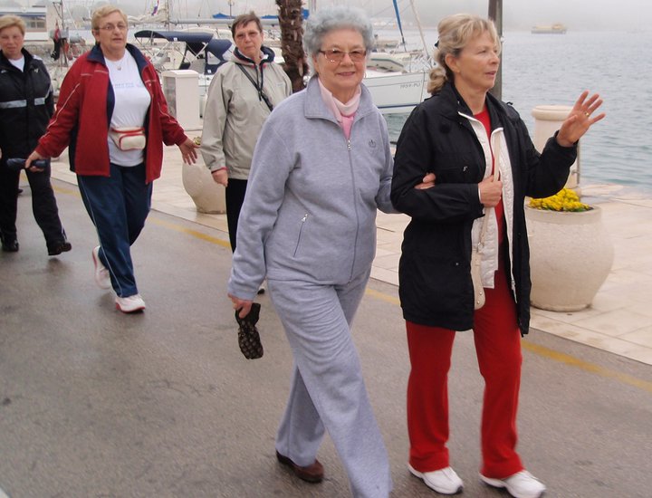 ČESTITKA POVODOM 01. LISTOPADA MEĐUNARODNOG DANA STARIJIH OSOBA