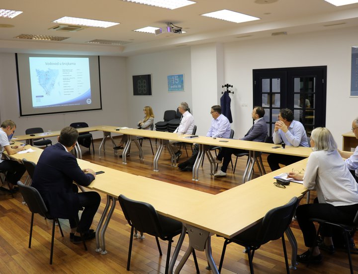 L'approvvigionamento idrico e la medicina d'urgenza al centro dell’attenzione al VI Incontro coordinativo del Presidente della Regione e delle sindache/dei sindaci