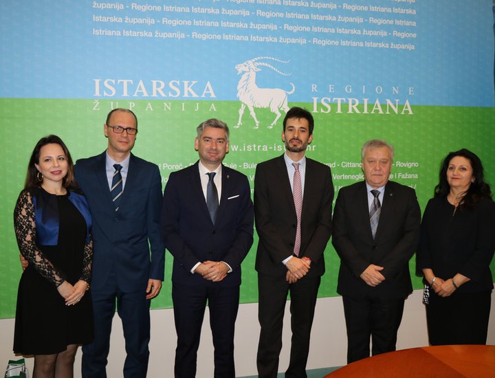 Il Console generale della Repubblica Italiana nella sua prima