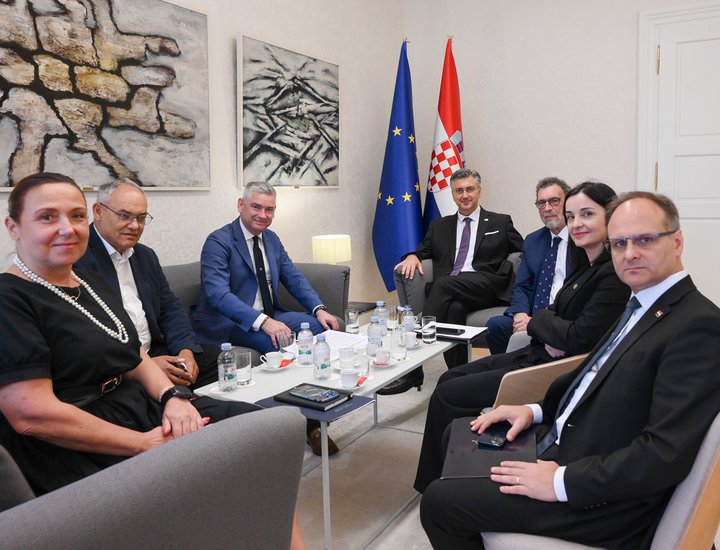 Il presidente della Regione Istriana Miletić incontra il premier Plenković per discutere di sanità, infrastrutture e investimenti nell’istruzione