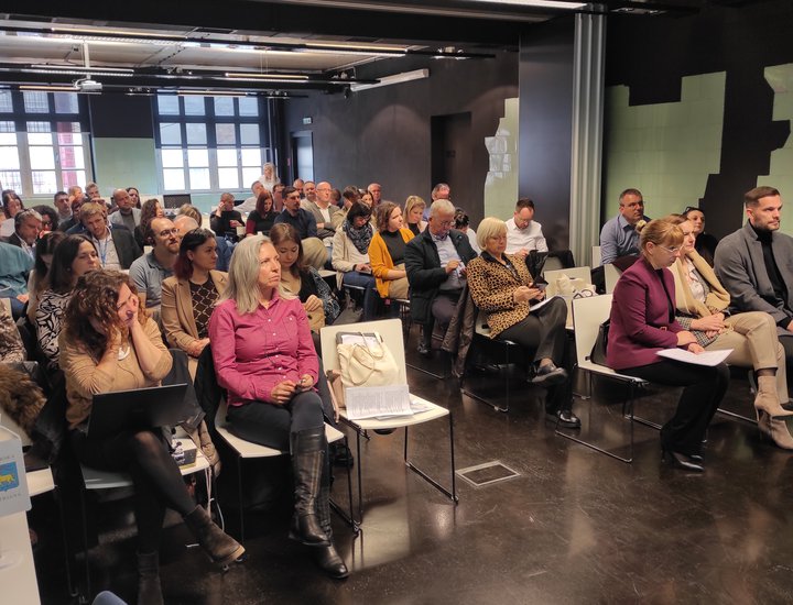 U Labinu održana konferencija i radionica o pravednoj energetskoj tranziciji i održivoj mobilnosti