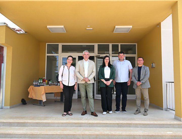Il presidente della Regione Istriana Miletić ha visitato i lavori finali presso la SE Sanvincenti:   nuova scuola e palestra pronte per l’insegnamento a turno unico