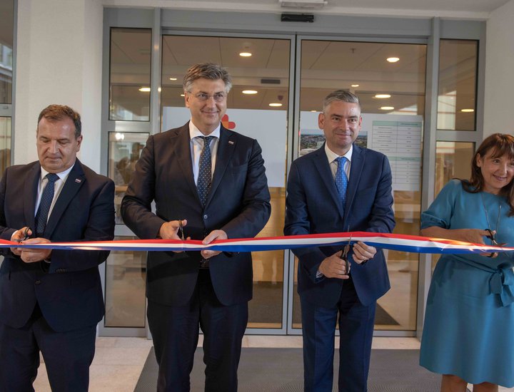 Cerimonia solenne per l'apertura del nuovo Ospedale generale di Pola - il progetto più importante della sanità istriana