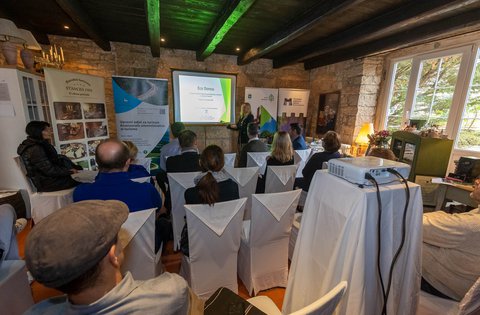 È stata realizzata una conferenza di formazione dei locatori privati e sono stati assegnati 8 nuovi certificati Eco Domus