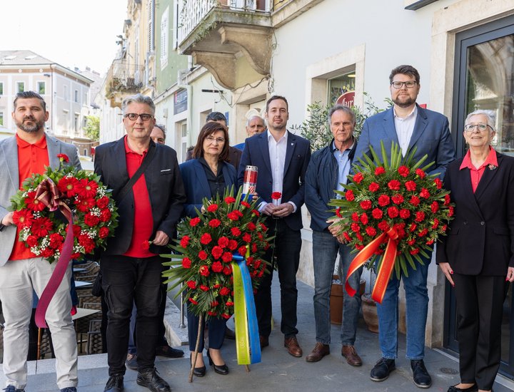 U Puli polaganjem vijenaca obilježen Međunarodni praznik rada