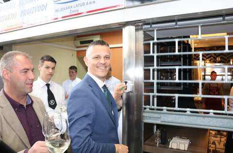 Aperta solennemente la cucina educativa del progetto UE KeyQ+ al piano superiore dell'edificio del Mercato cittadino di Pola