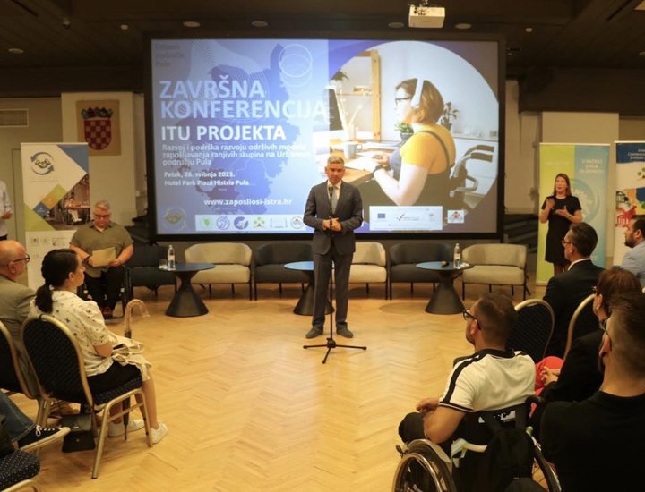 Održana završna konferencija projekta „Razvoj i podrška razvoju održivih modela zapošljavanja ranjivih skupina na Urbanom području Pula“