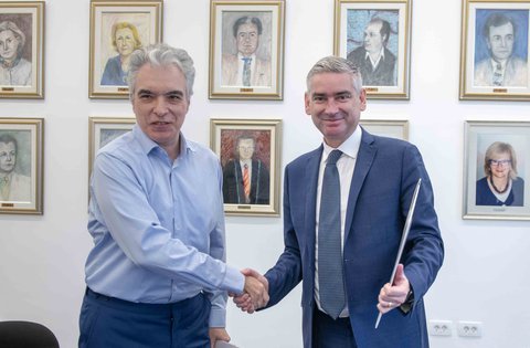 Il presidente Miletić ha visitato il Campus universitario recentemente ristrutturato e ha firmato il contratto sulla concessione del sostegno finanziario per l'allestimento dei nuovi spazi