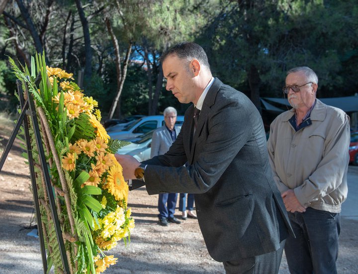 Položeni vijenci povodom 94. obljetnice pogiblje istarskog antifašista Vladimira Gortana