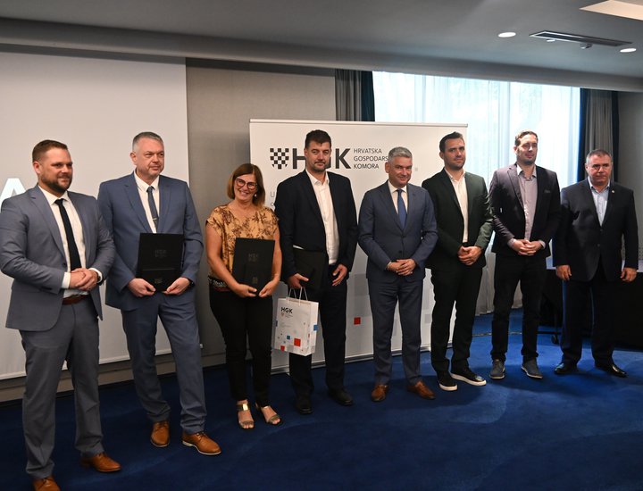 Il Canale di Leme, l’Infobip e l’Aquarium premiati con la  targa "Zlatna kuna" (Martora d'oro) come le aziende di maggior successo nella Regione Istriana