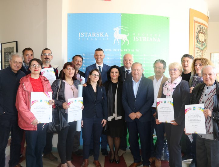 Consegnati i ringraziamenti ai partecipanti al VI Festival della multiculturalità