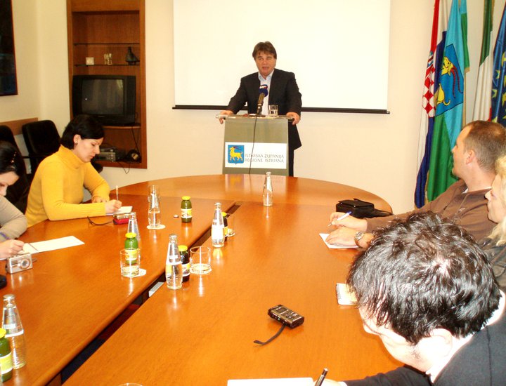 Priopćenje s konferencije za novinare župana Istarske županije - "Istra u 2012."