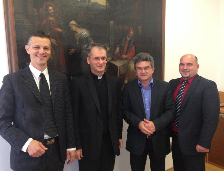 Ricevimento per il Presidente Flego dal vescovo di Pola e Parenzo in vista della festa di Pasqua